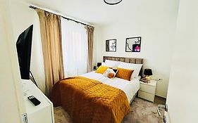 Modern Spot 4 City Retreat